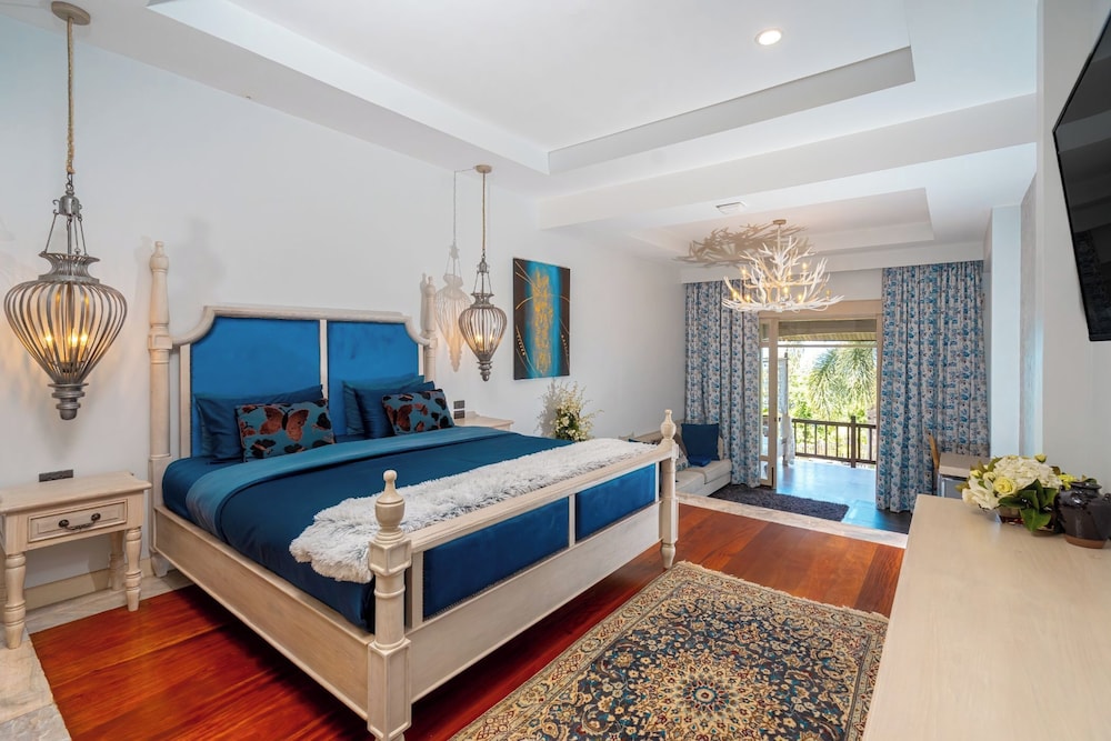 Honeymoon Suite Seaview photo 1