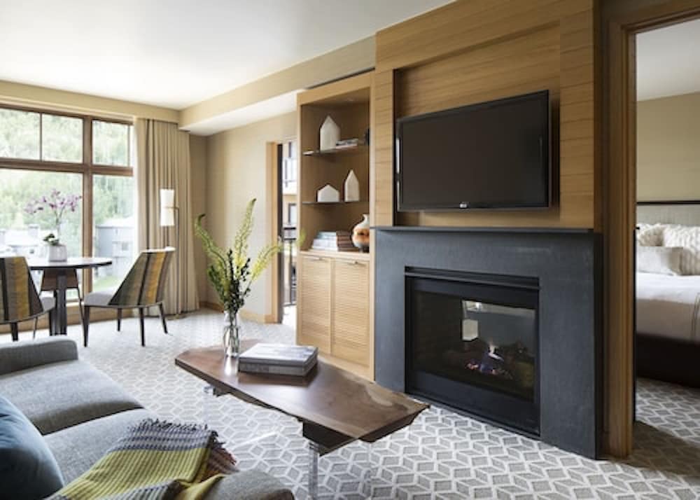 Pinnacle One Bedroom Residence - Photo 2