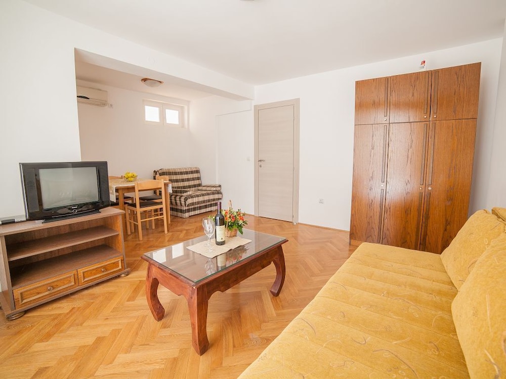 Classic Apartment, Patio