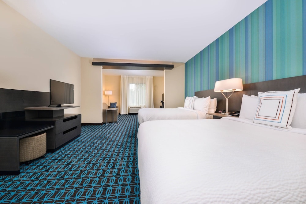 Suite, Multiple Beds photo 2