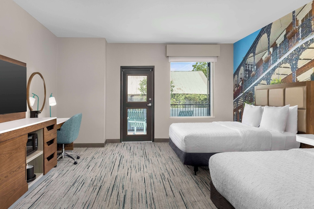 Room, 2 Queen Beds, Accessible, Bathtub (Balcony) - Photo 4