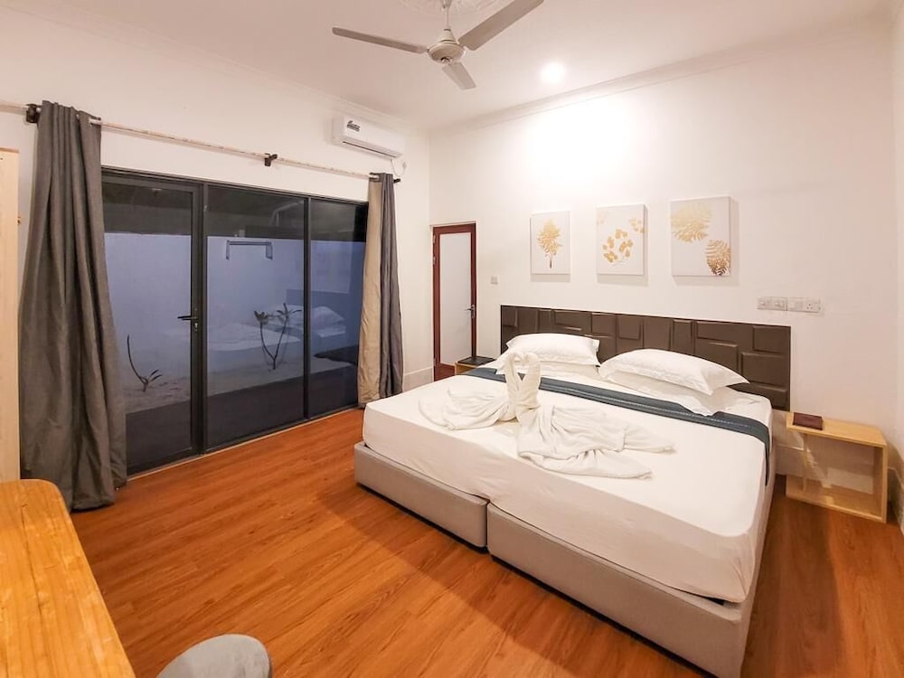 Deluxe Double or Twin Room, Balcony, Garden View