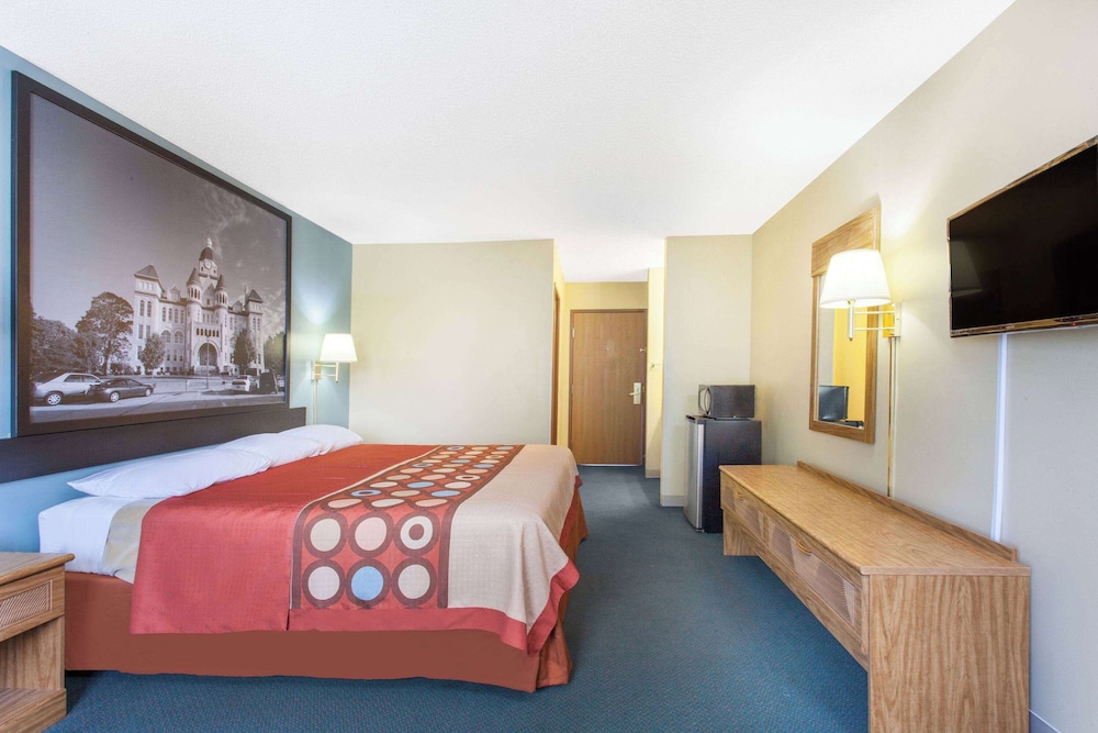 Room, 1 King Bed, Smoking