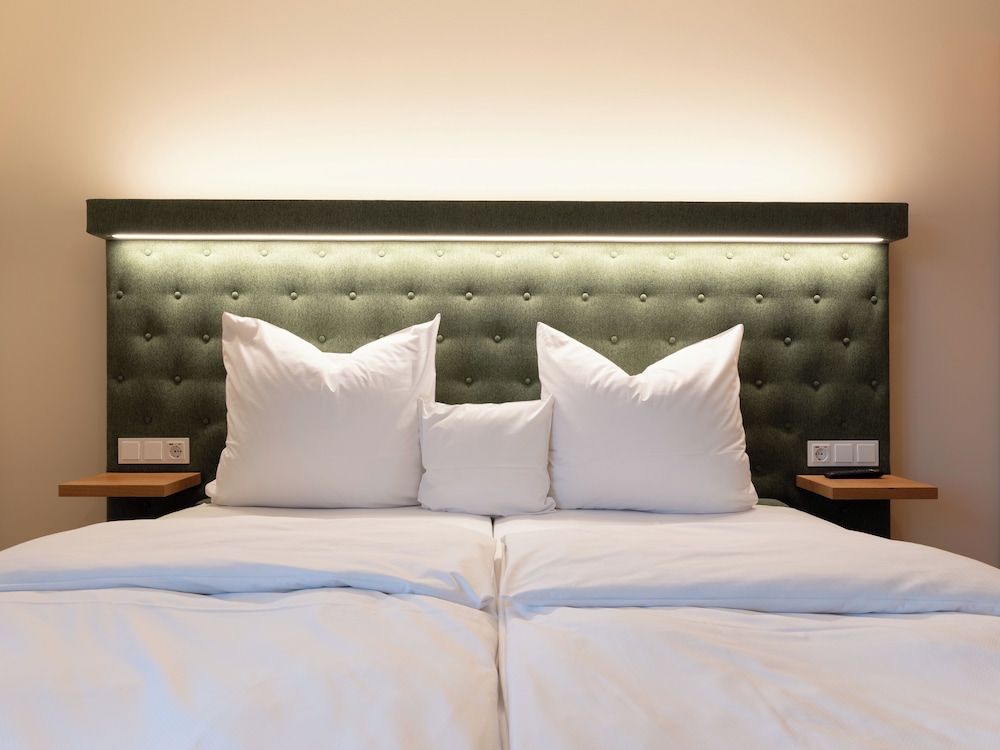 Basic Double Room Single Use, 1 Bedroom, Non Smoking, Pets Not Allowed photo 2