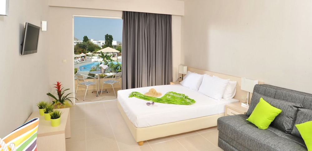 Superior Double or Twin Room - Photo 9