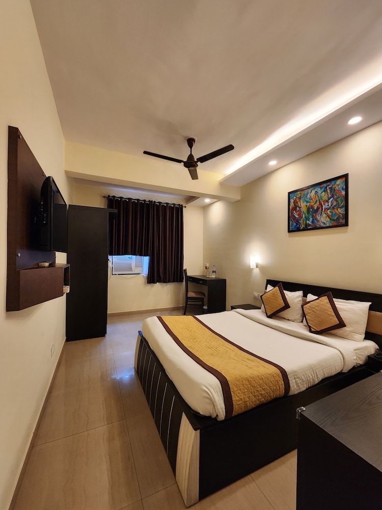 Deluxe Room, City View photo 1