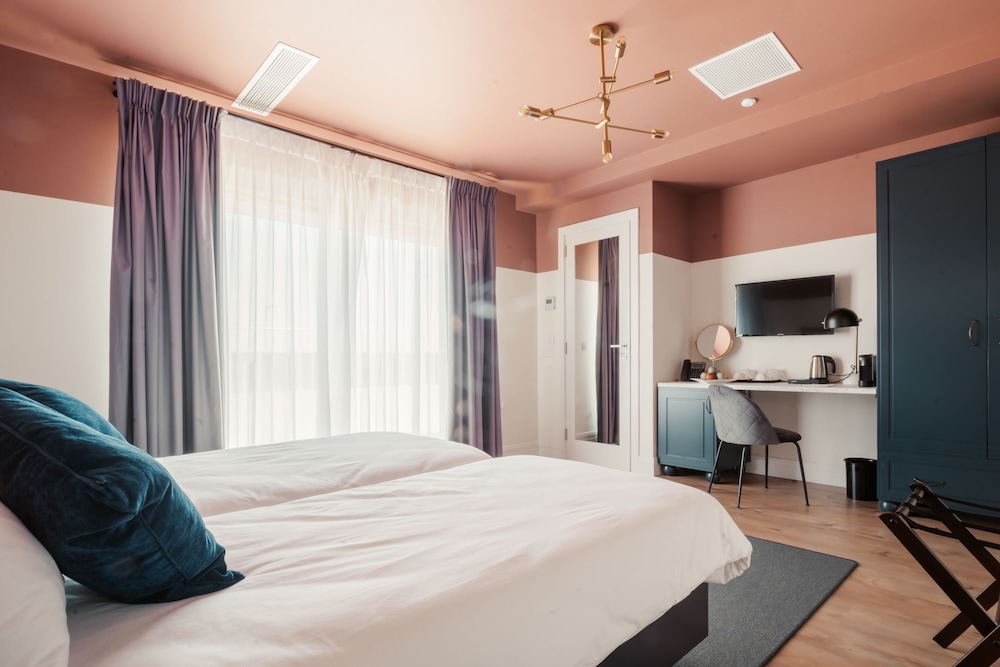 Deluxe Double or Twin Room with Terrace