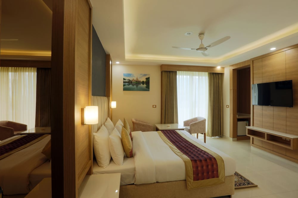 Deluxe Double Room - Photo 8
