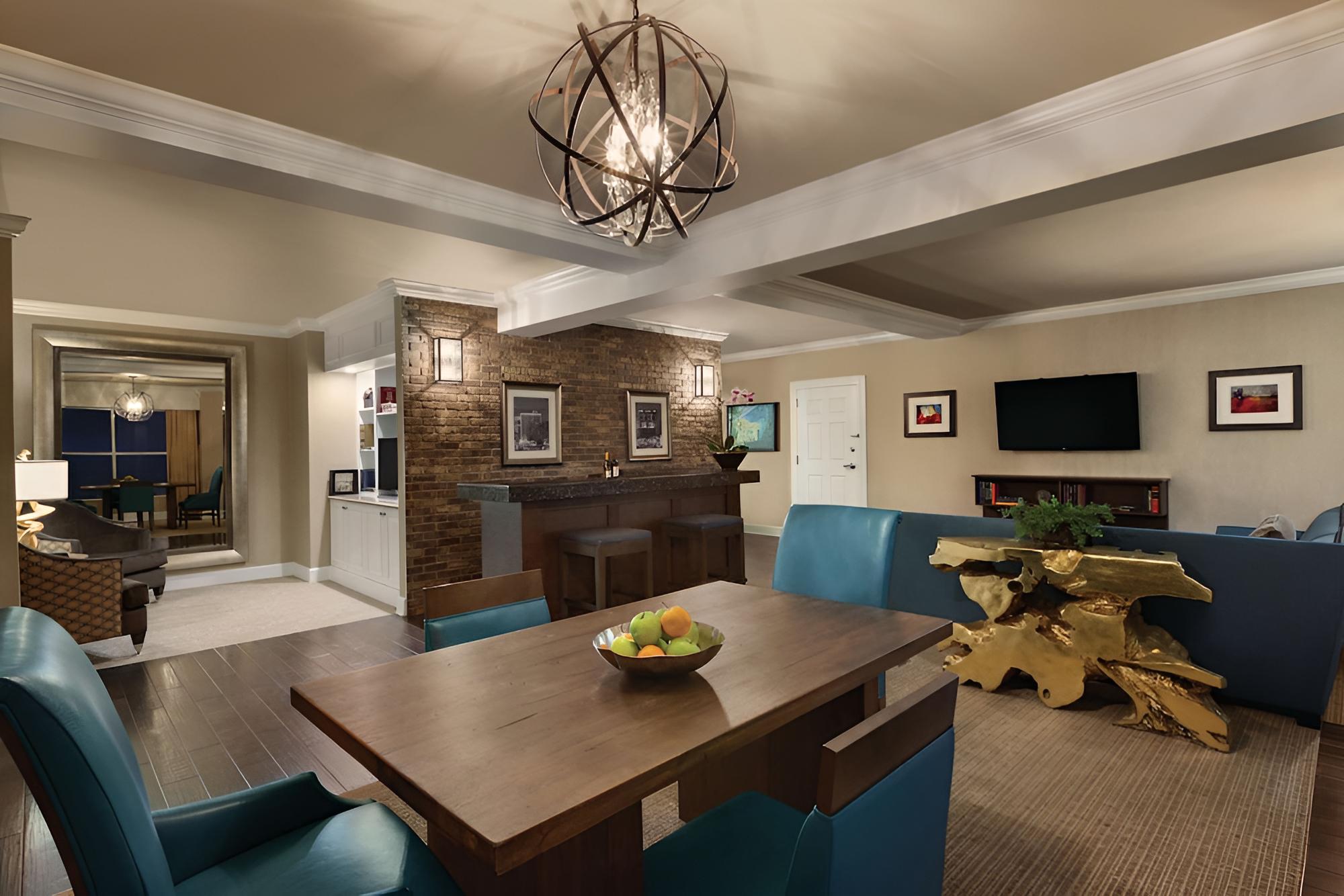 Deluxe Room, Multiple Beds (Parlor) photo 1
