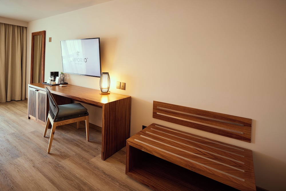 Deluxe Room, 2 Double Beds photo 2