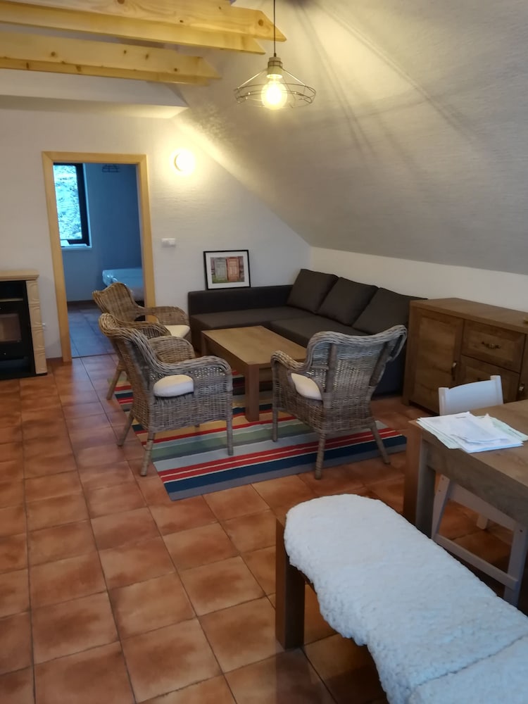 Deluxe Apartment, Multiple Beds, Non Smoking, Hill View photo 2