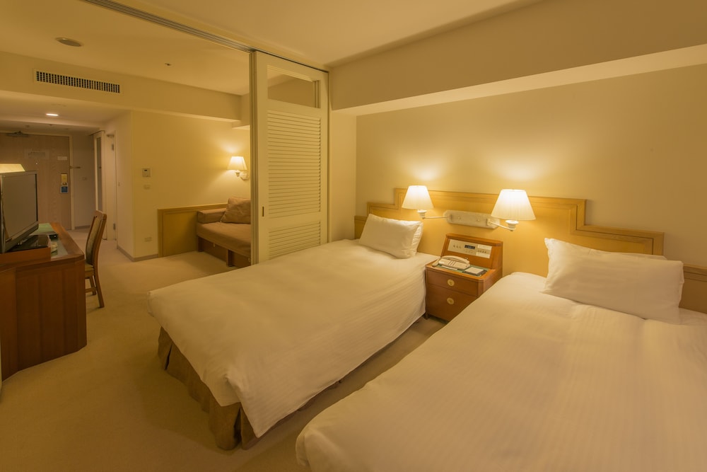 Standard Twin Room, Smoking (Eco Plan-No Cleaning Service) - Photo 2