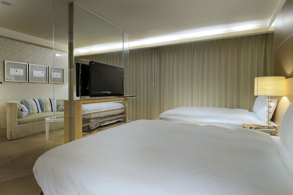 Standard Room For 2, 2 Double Beds (Sun) photo 3