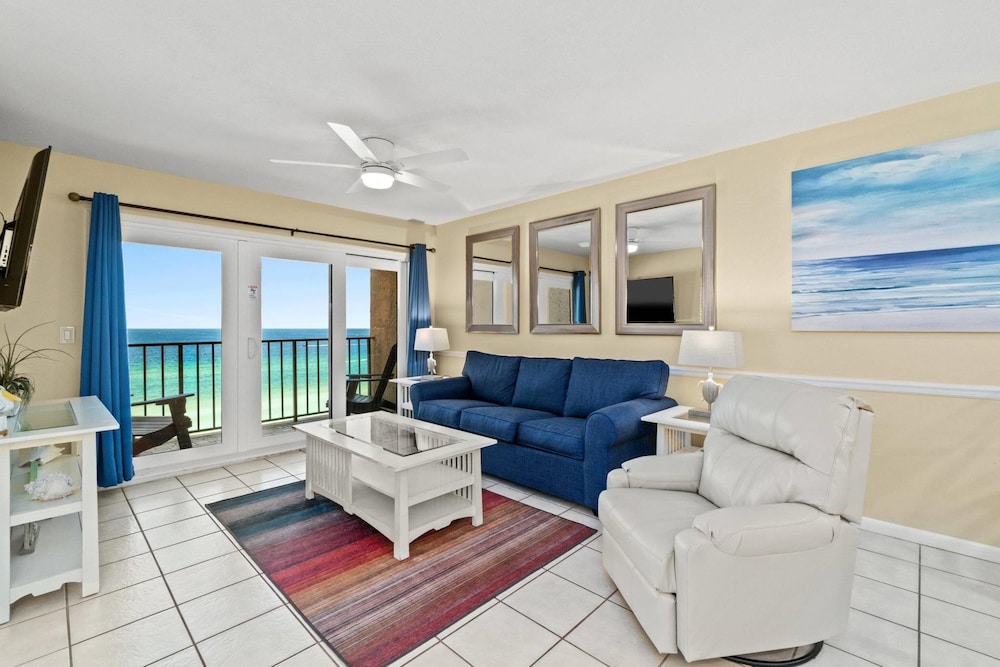 Condo, 2 Bedrooms, Ocean View (901A)