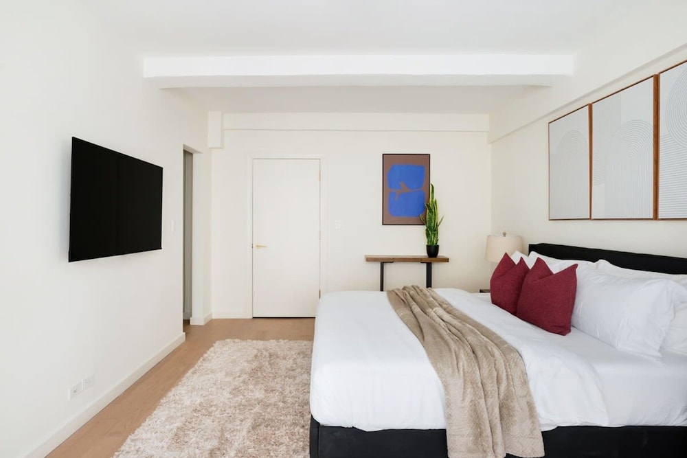 Apartment photo 2