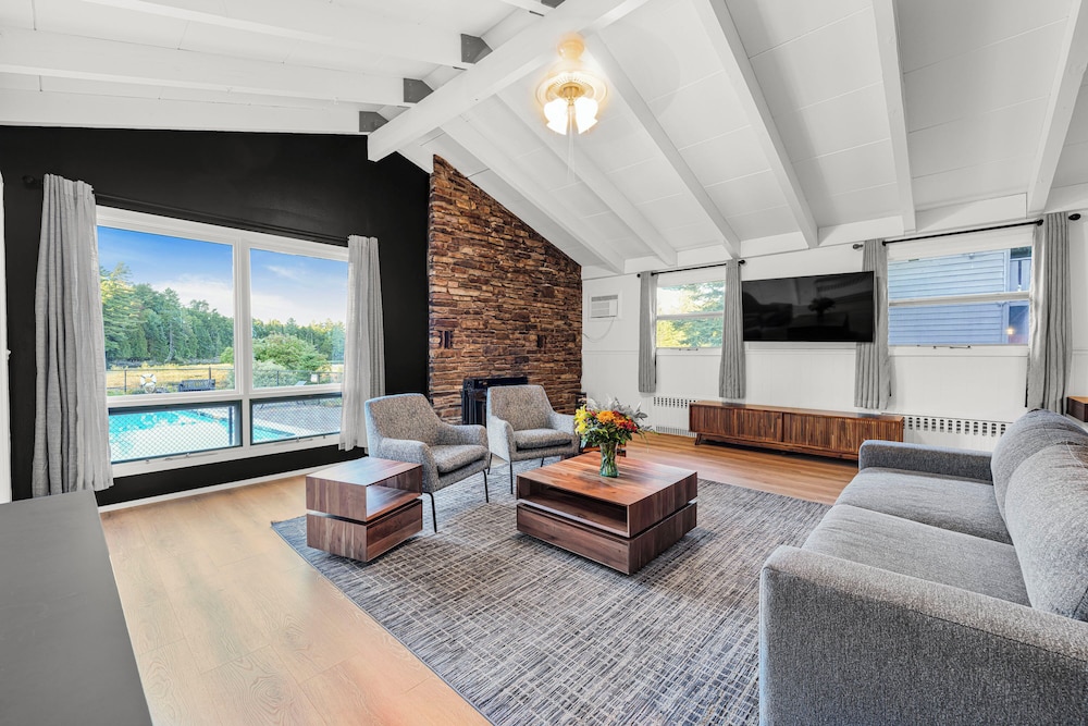 One Bedroom Suite