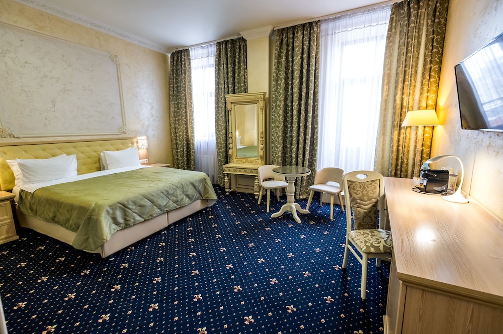 Suite, Balcony