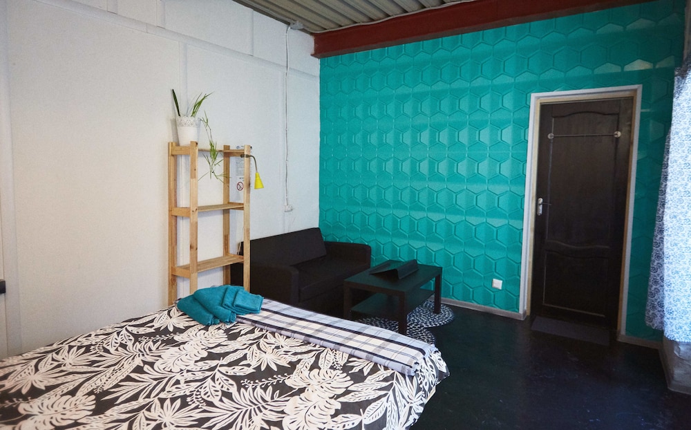 Double Room, Shared Bathroom (Budget) photo 2