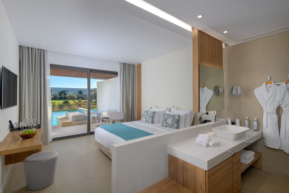 Double Room, Private Pool, Garden View
