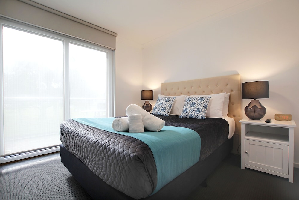 2 Bedroom with Spa Apartment