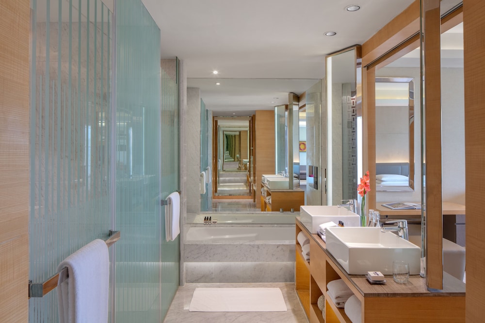 Suite (Regency Suite)