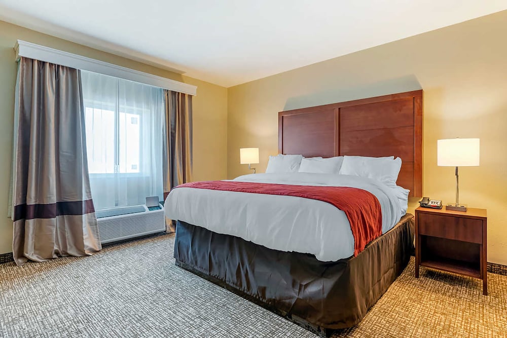 Room, 2 Queen Beds, Accessible, Non Smoking - Photo 2