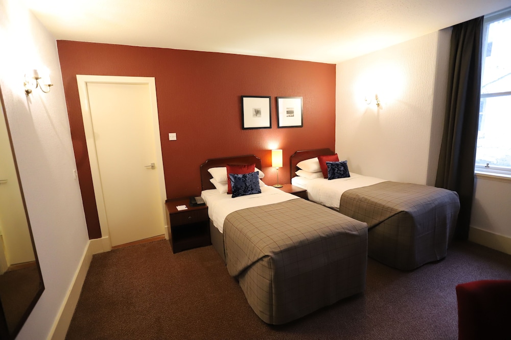 Classic Twin Room - Photo 4