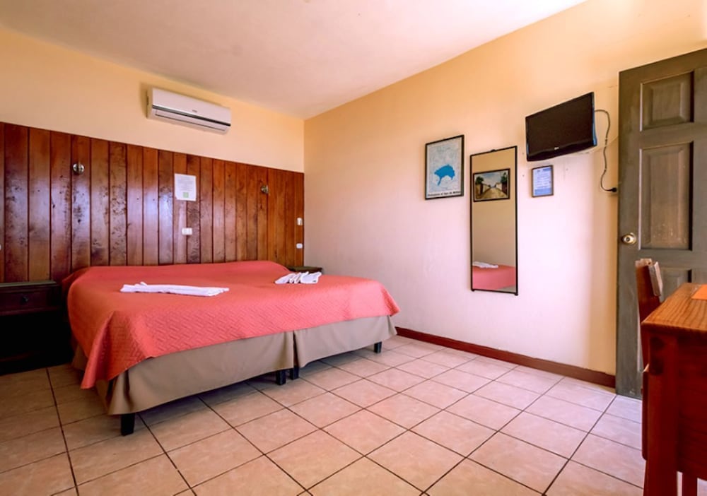 Superior Double Room, Lake View photo 2