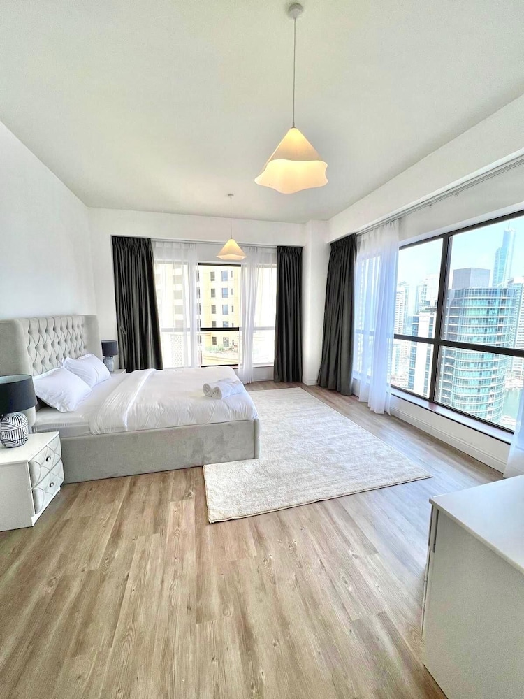 Deluxe Apartment, 2 Bedrooms, Balcony, Marina View photo 2
