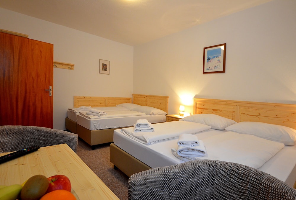 Quadruple Room photo 1