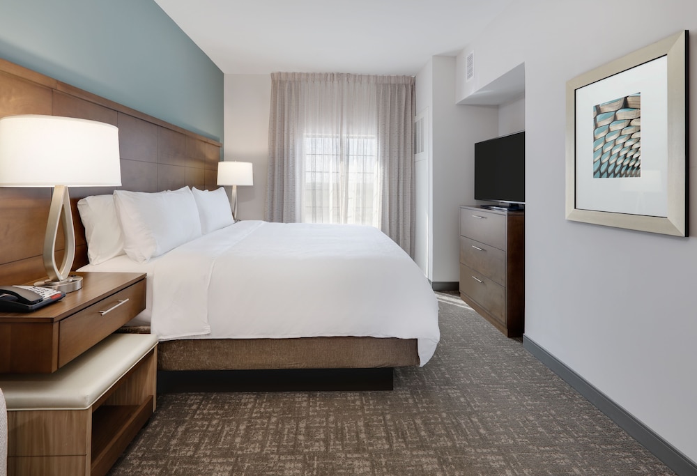 Suite, 1 Bedroom, Accessible (Communication, Roll-In Shower) photo 1
