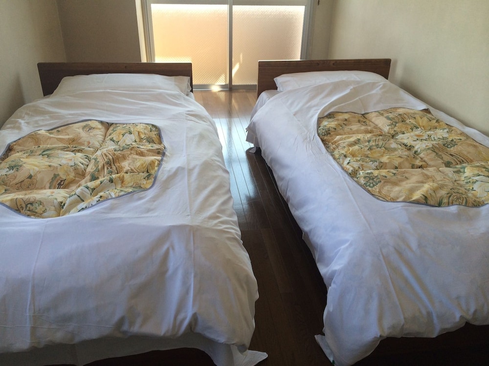 Full Single Room, Non Smoking