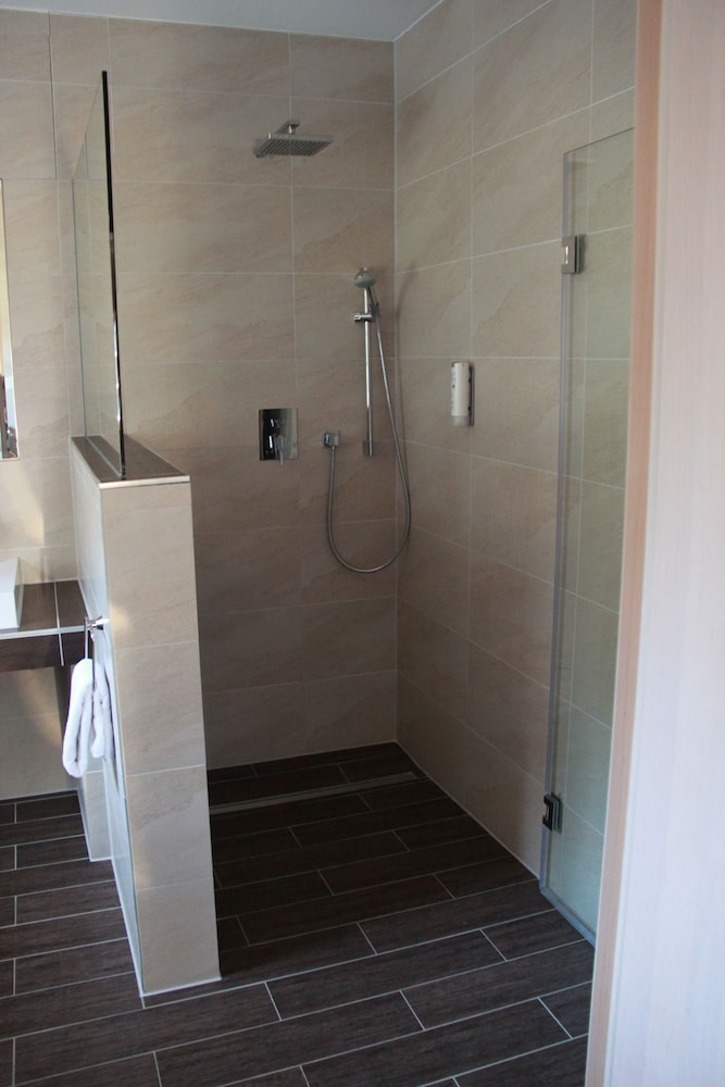 Standard Double Room, Lake View photo 2