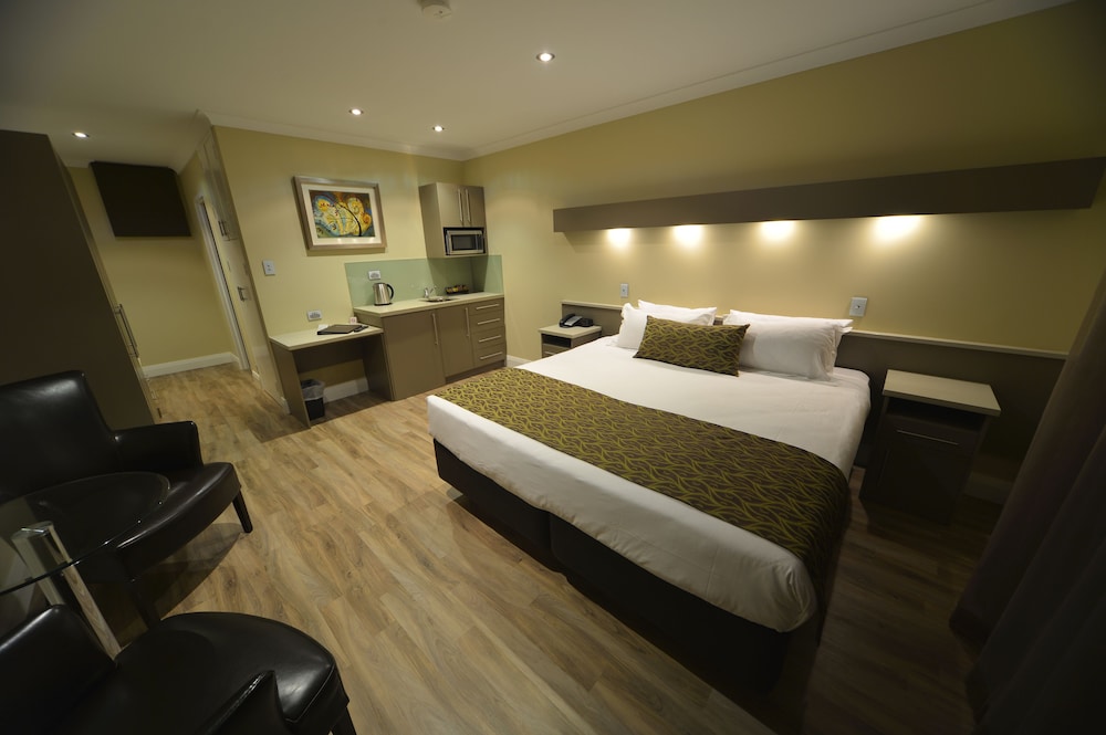 Deluxe Room, 1 King Bed