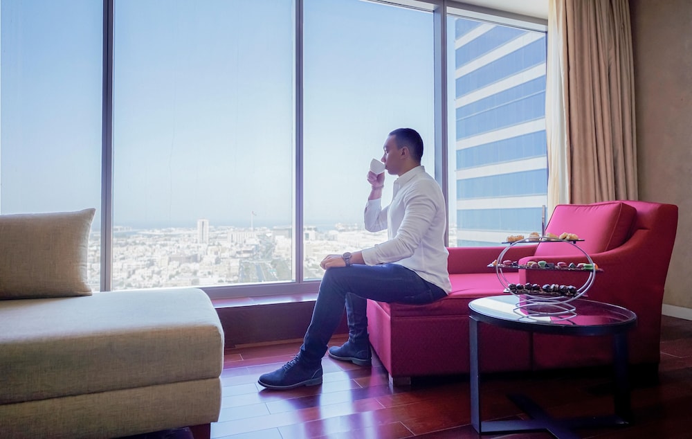Executive Suite thumbnail 6
