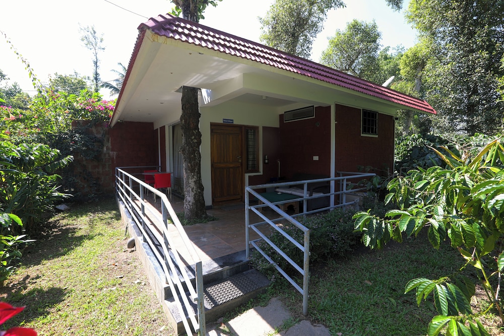 Deluxe Cottage photo 2