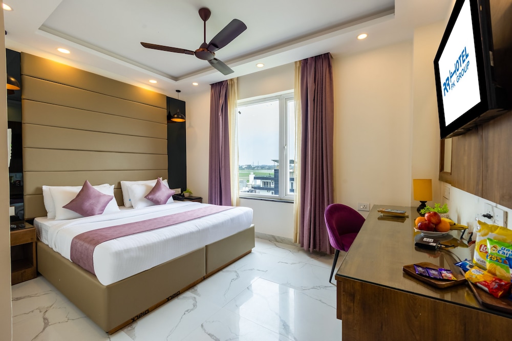 Premier Room - Photo 10