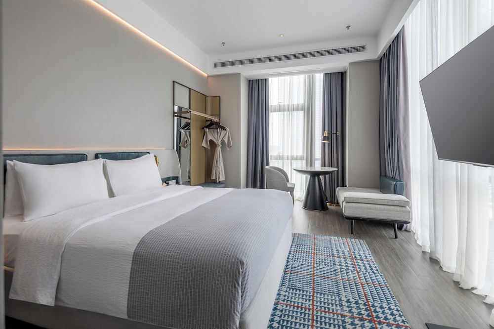 Basic Single Room, City View