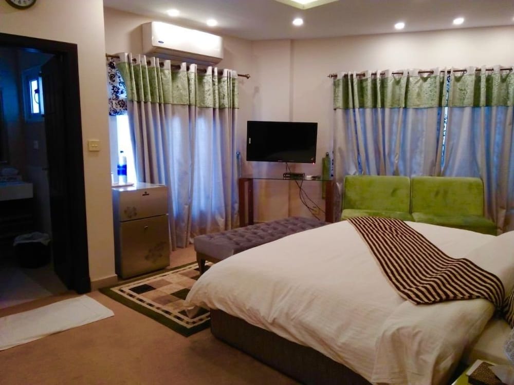Family Suite - Photo 7