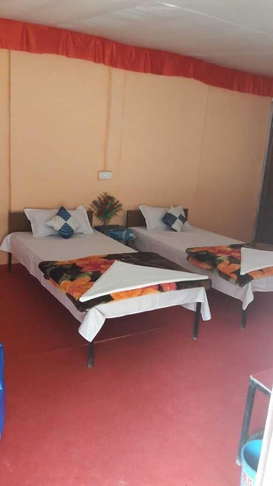 Economy Double Room photo 2
