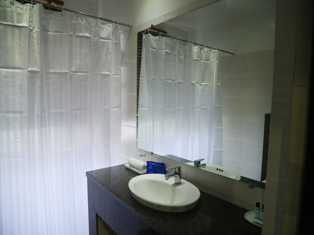 Standard Double Or Twin Room, 1 Double Bed, Private Bathroom photo 2