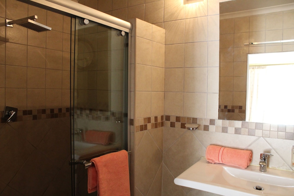 Standard Double or Twin Room, 1 Bedroom photo 2