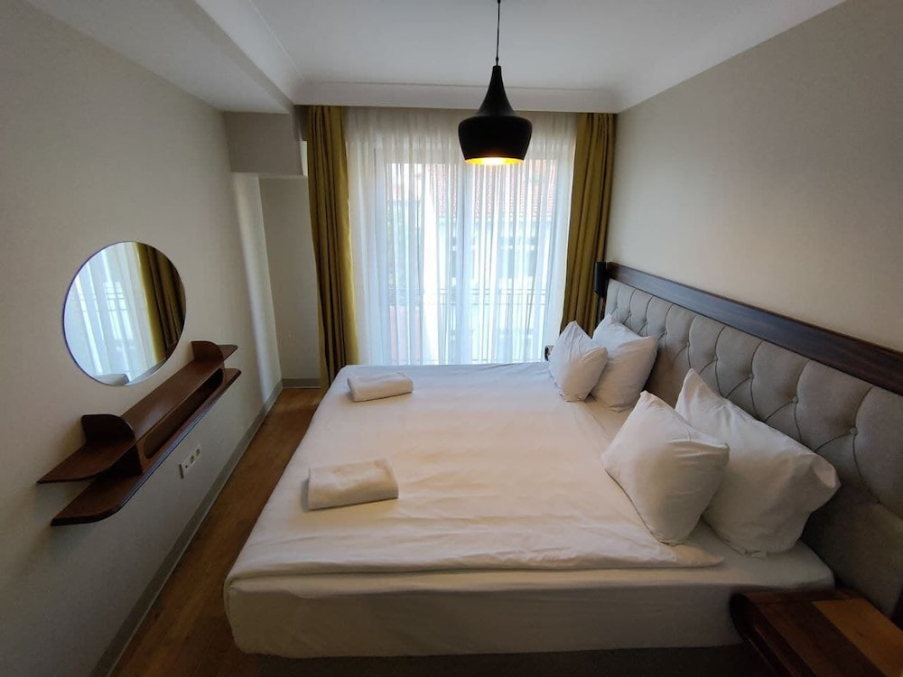 Business Suite photo 1