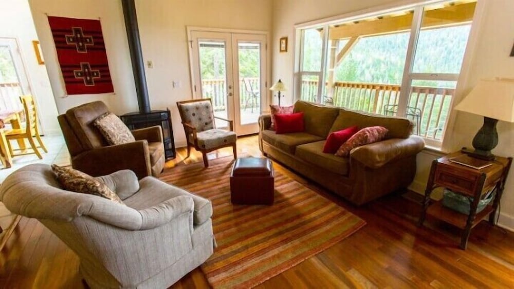 Cabin photo 1
