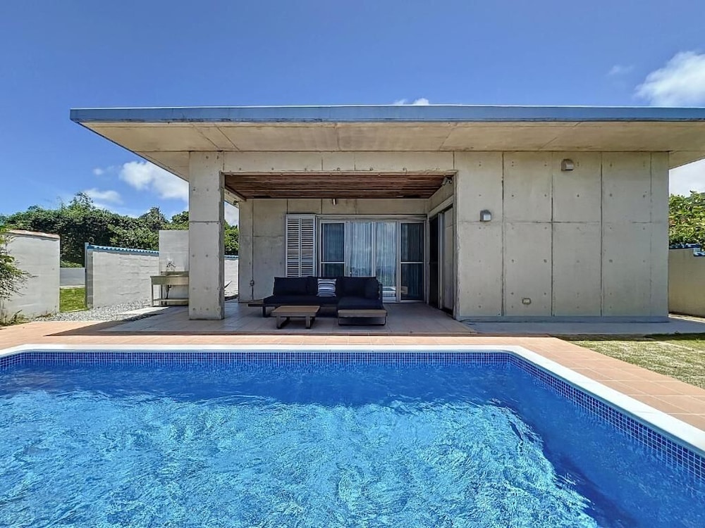 Villa, Sea View