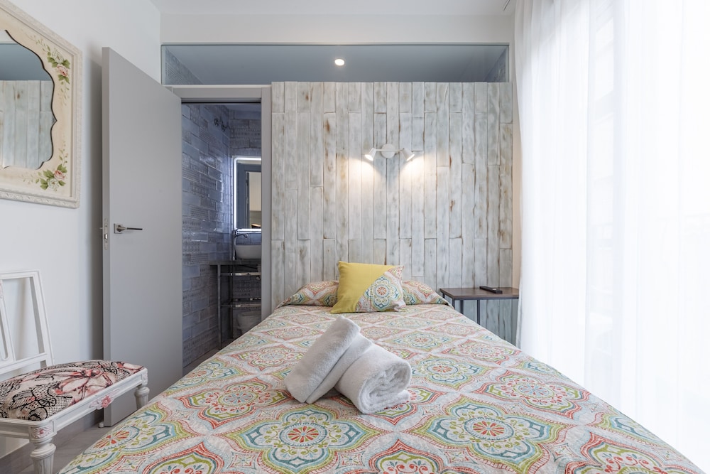 Basic Single Room photo 2