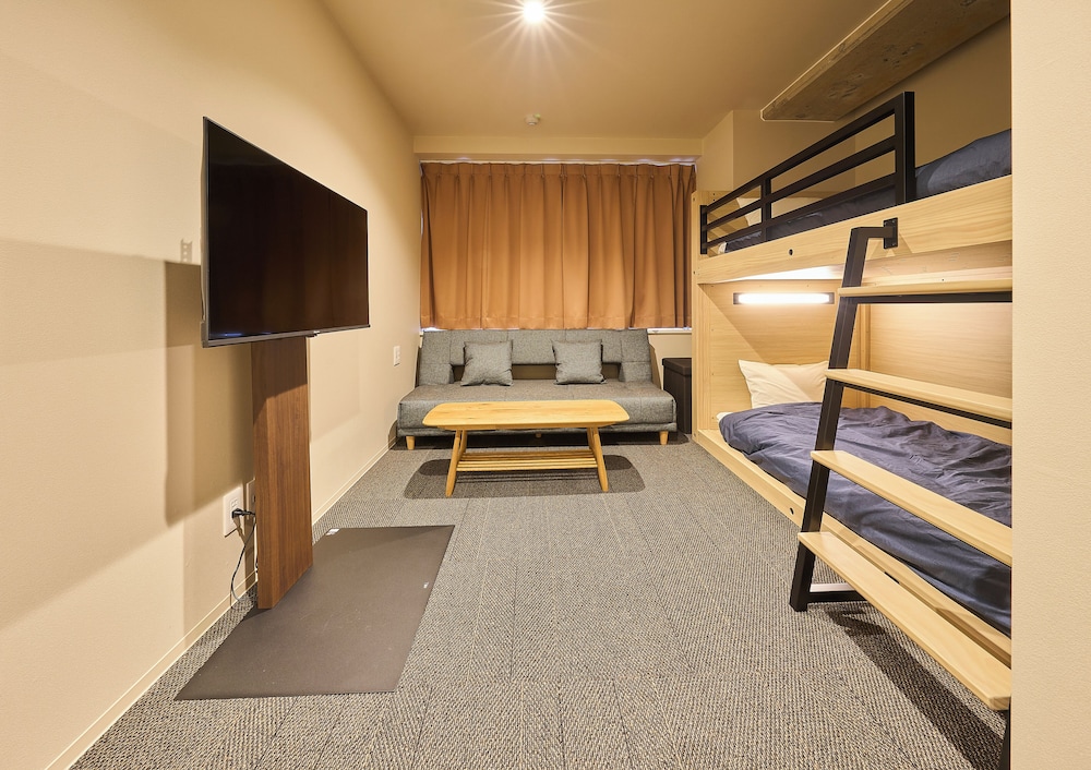 Private Room for 2-3 with Private Shower room, Non Smoking (Bunk Bed + Sofa)