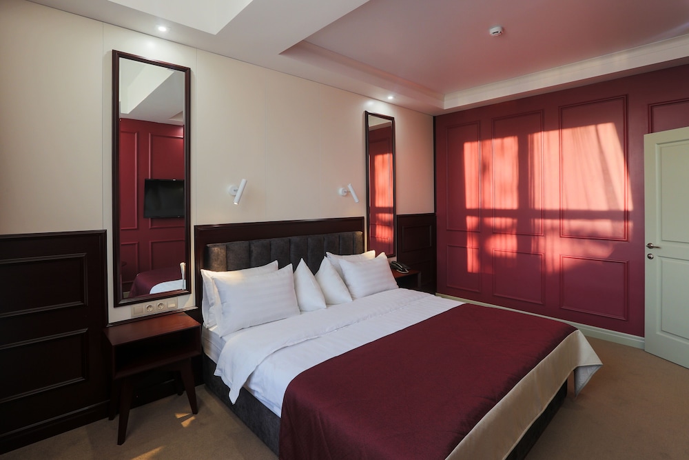 Premium Suite