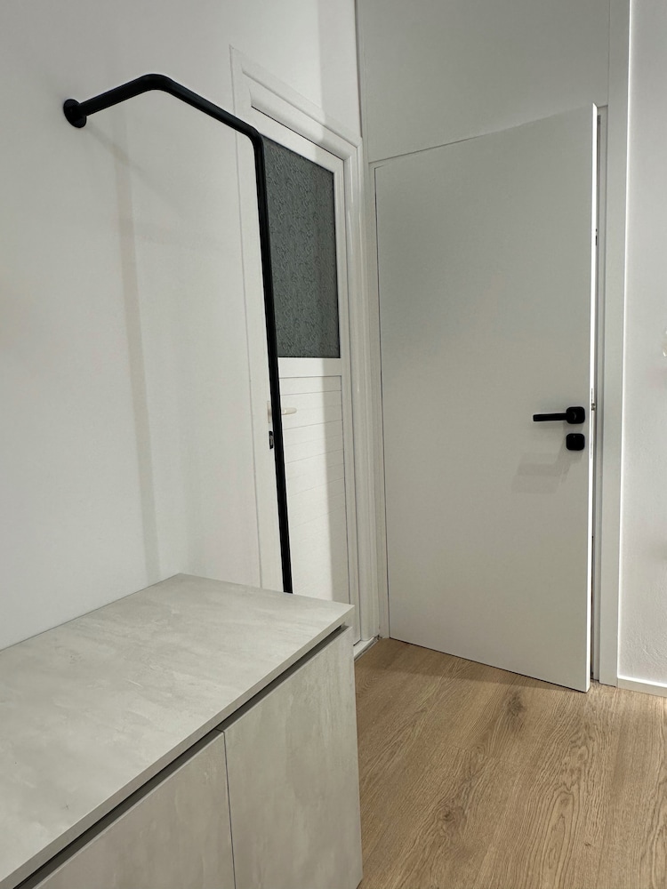 City Room photo 1