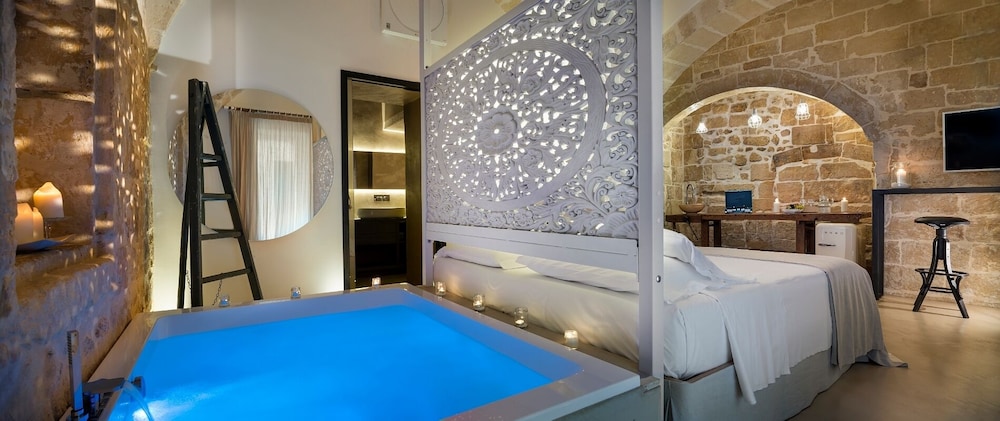 Exclusive Studio Suite